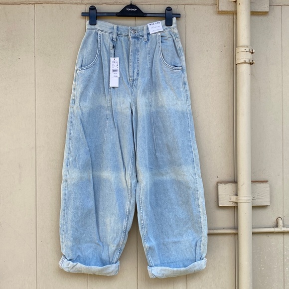 Topshop Denim - NWT Topshop Lightwash Wide Leg Jeans